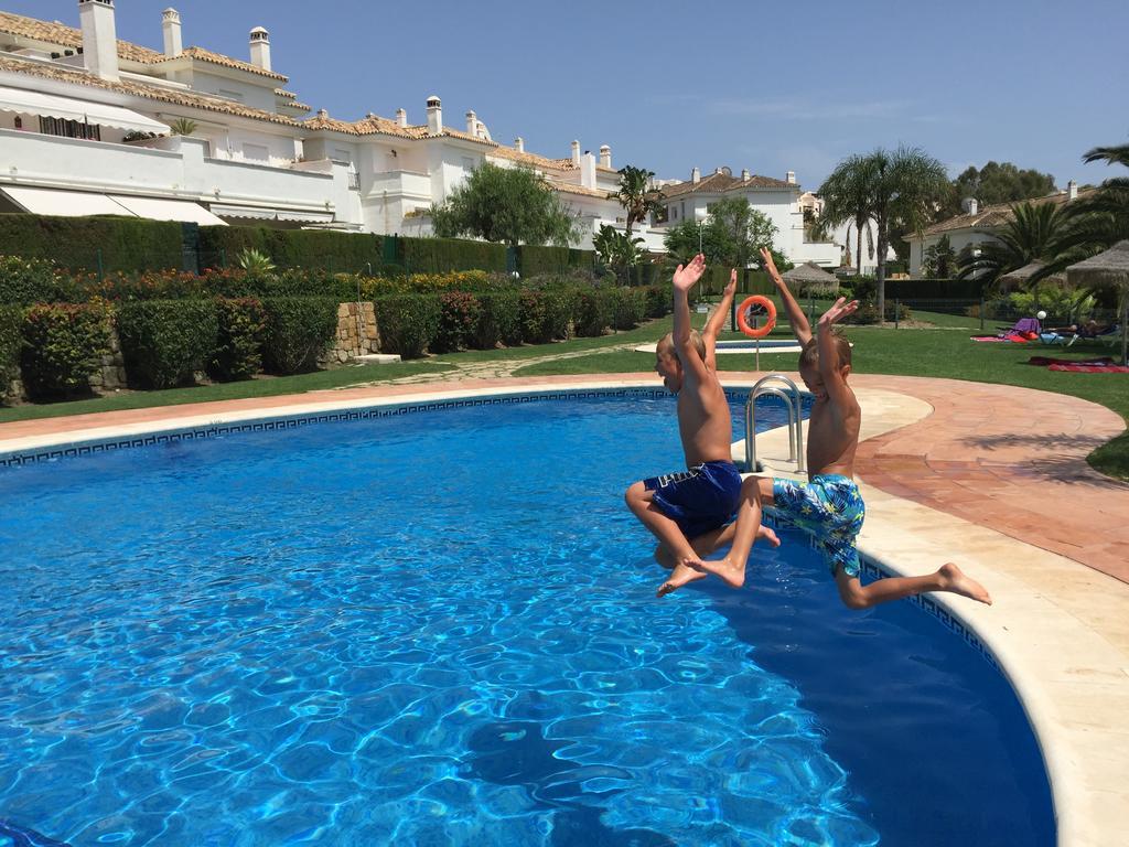 Appartement Bahia De Casares à Estepona Extérieur photo